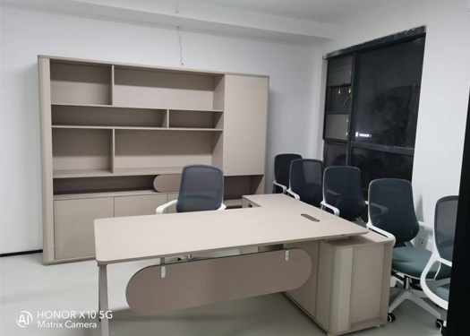 裝修公司辦公室家具